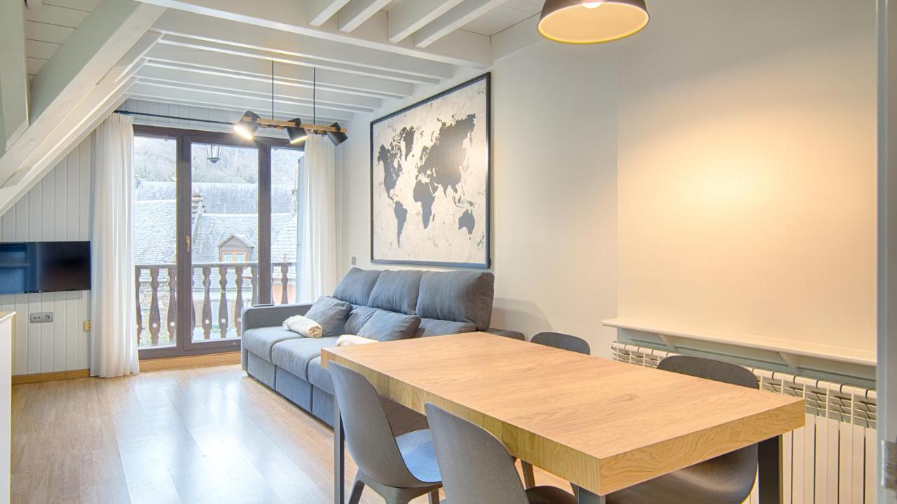 莱斯Saplan Real Estate Pijauert公寓 外观 照片